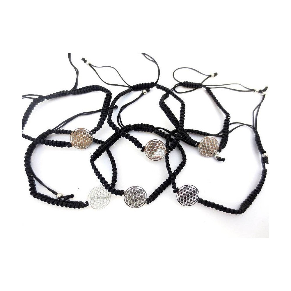 Zwart armbandje levensbloem