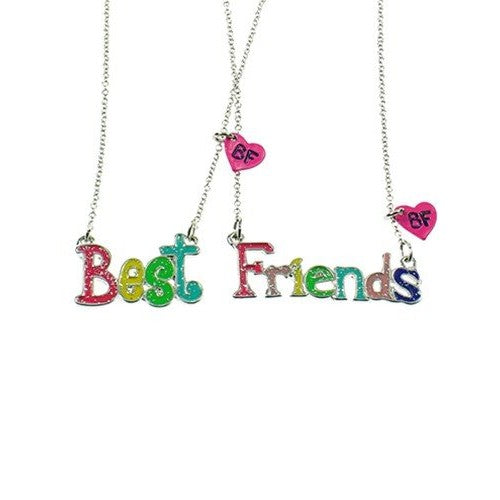 2 kettingen met best en friends bedel