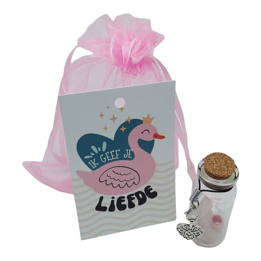 Flesje ik geef je liefde met hartje en rozenkwarts steentjes