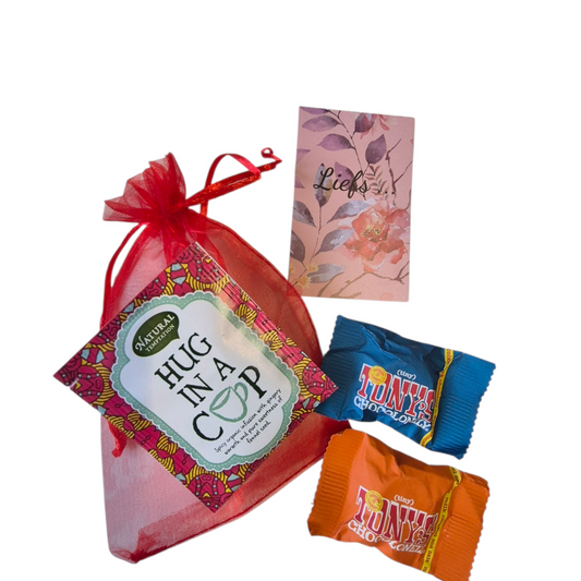 Hug in a cup met thee en chocola