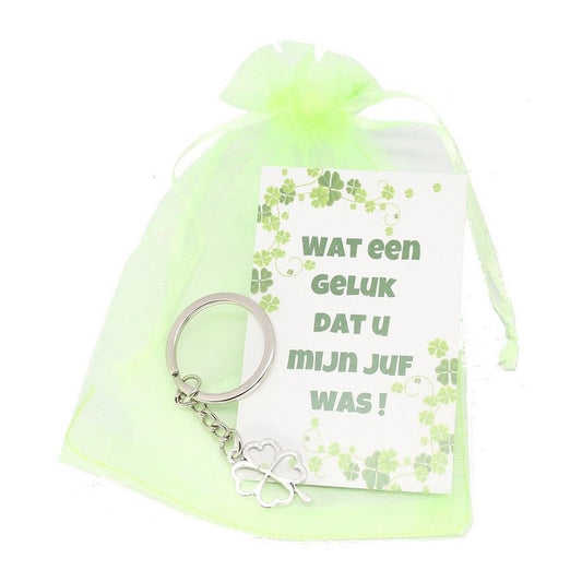 Kadootje voor de juf met een sleutelhanger klavertje vier