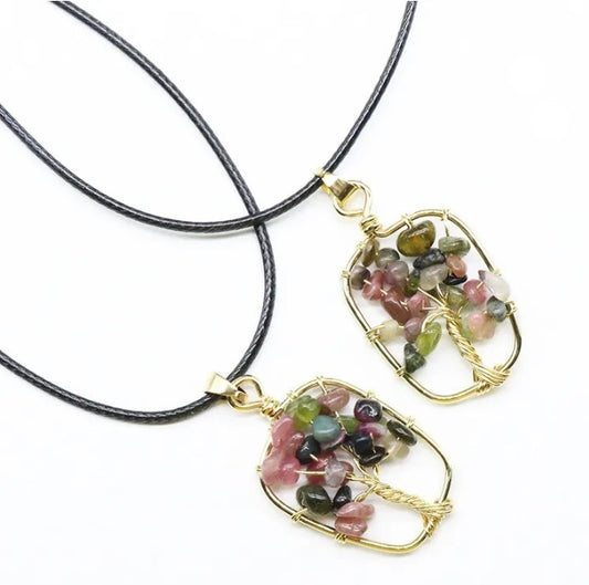 Ketting met Tree of life hangertje met kleine edelsteentjes