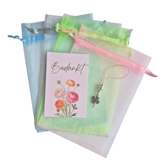 Bedankt kaartje met klavertje vier hangertje