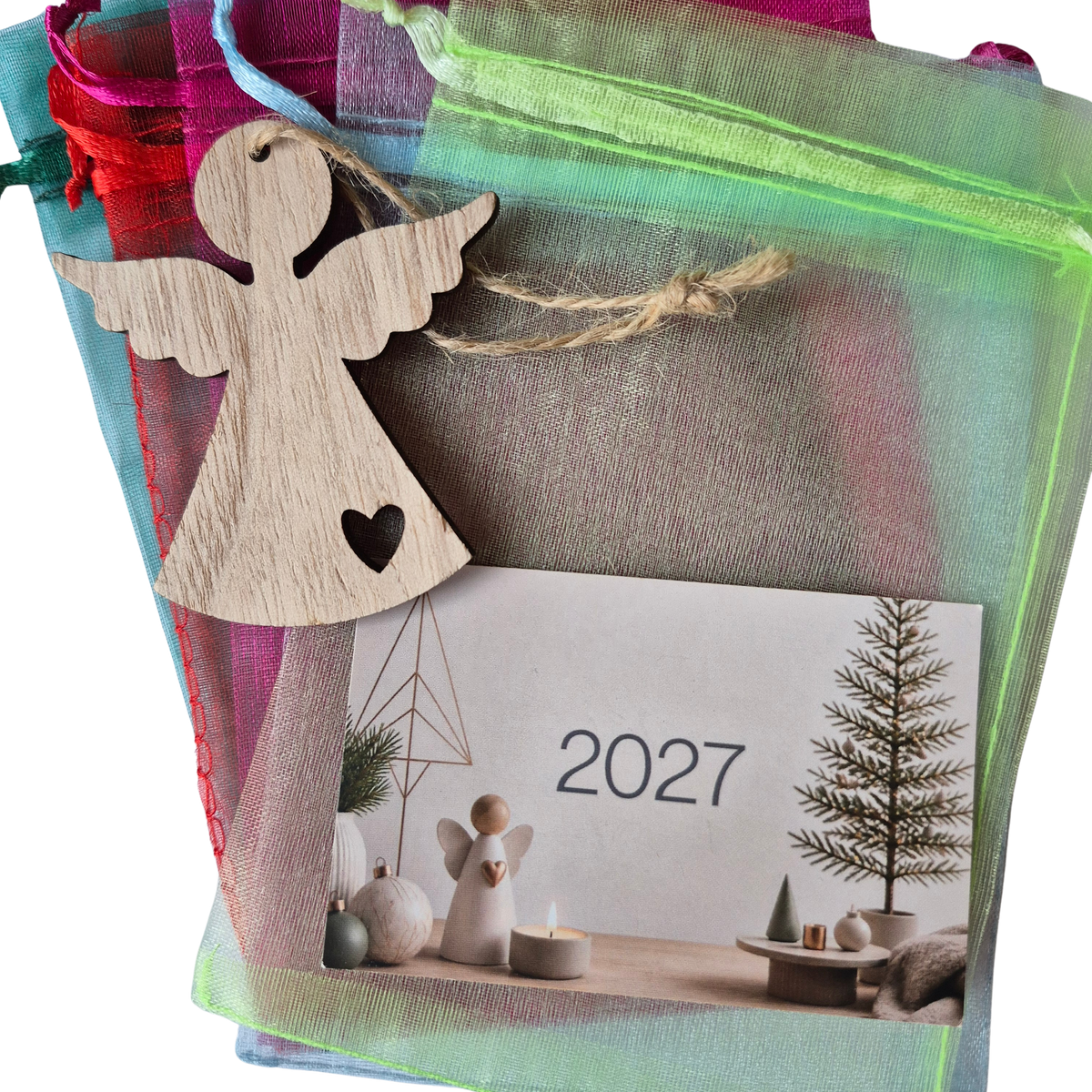 Kaartje 2027 met kerstengeltje en organza zakje