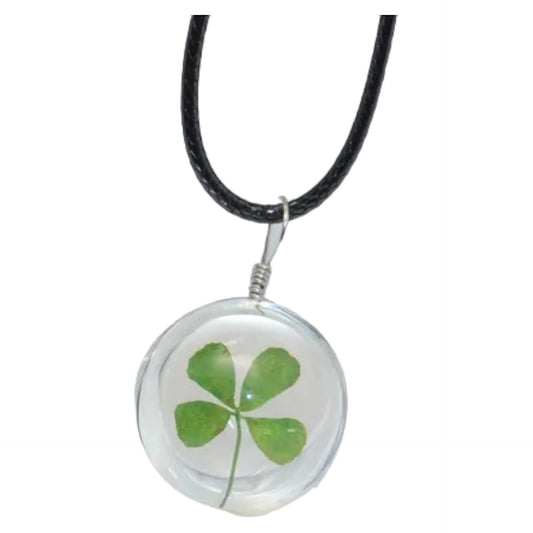 Ketting met een bolletje met echt klavertje vier
