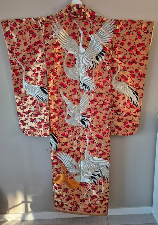 Rood gouden Uchikake kimono