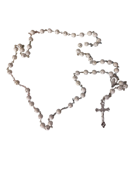 Witte rozenkrans met swarowski steentjes