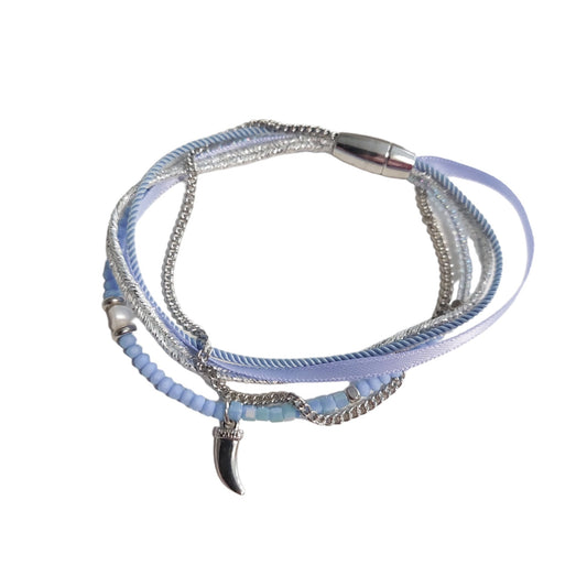 Blauw armbandje met gelukstand