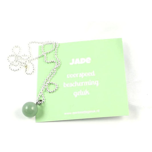 Ketting met jade hangertje