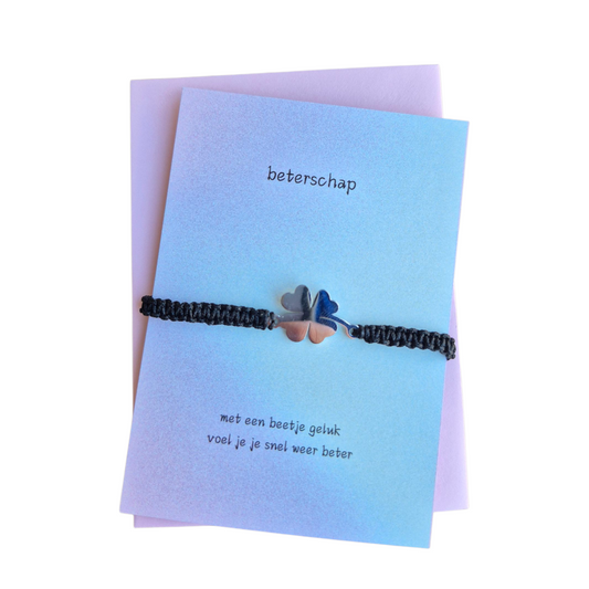 Beterschap kaartje met een klavertje vier armbandje